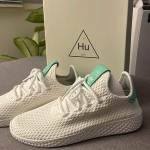 *NEW* Adidas Pharrell Tennis Hu